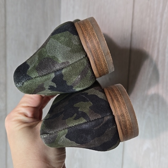 Anthropologie 1.state Women Bennie Leather camo Loafer Slip on shoes sz 9M - Picture 6 of 12